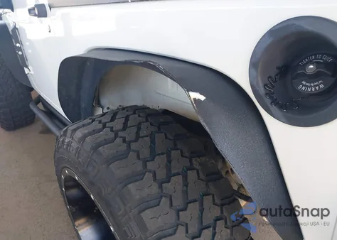 2008 Jeep Wrangler X Rhd from USA, damaged, VIN 1J4FZ24118L569975